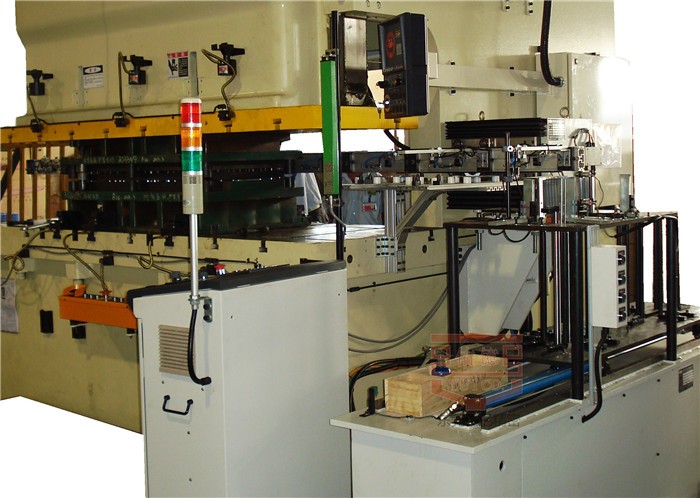 單機多工位機械手有哪些工作原理？